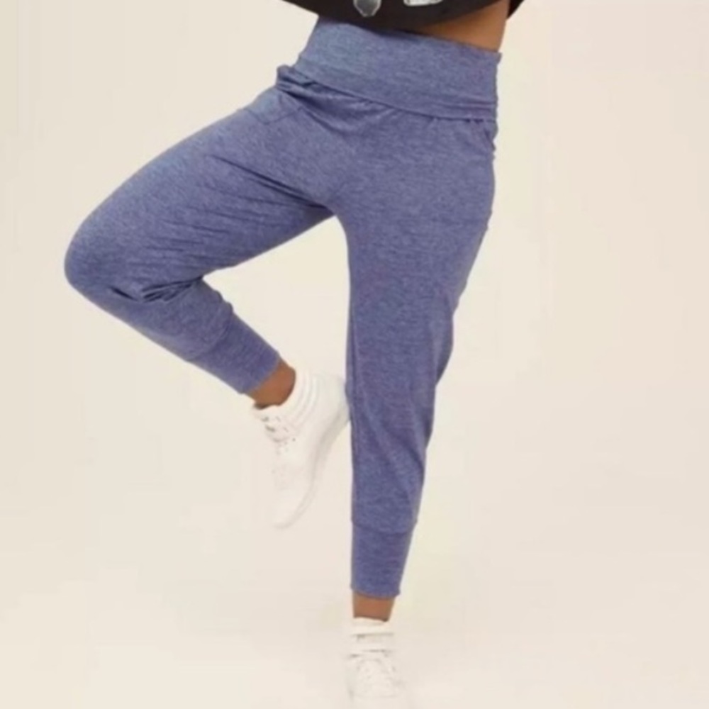 Offline The Hugger Jogger